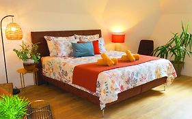 3-Zimmer-Appartement In Privatvilla, Meran Zentrum, Kostenloser Parkplatz Mit Gaestekarte